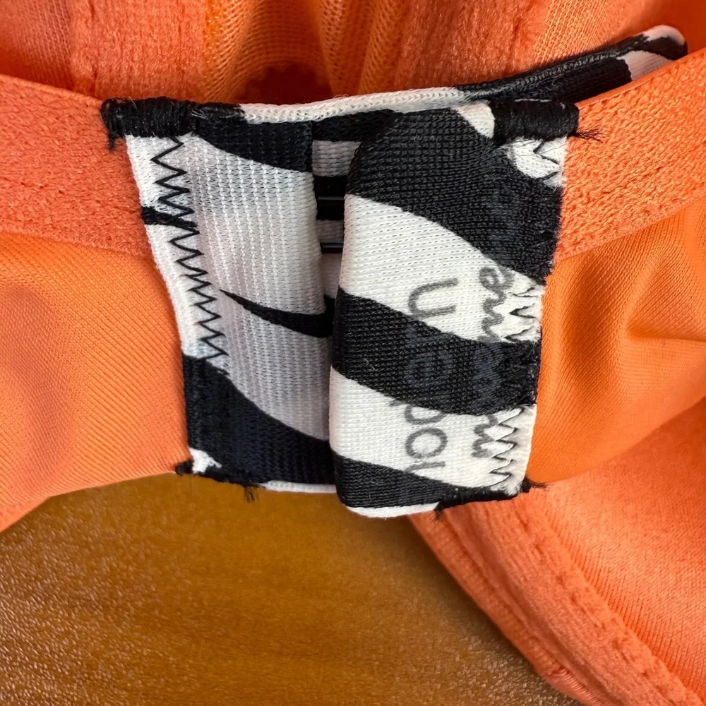 SALE Modern Movement MVP Plunge‎ Bra Coral Orange 38C Built-in Support Zebra